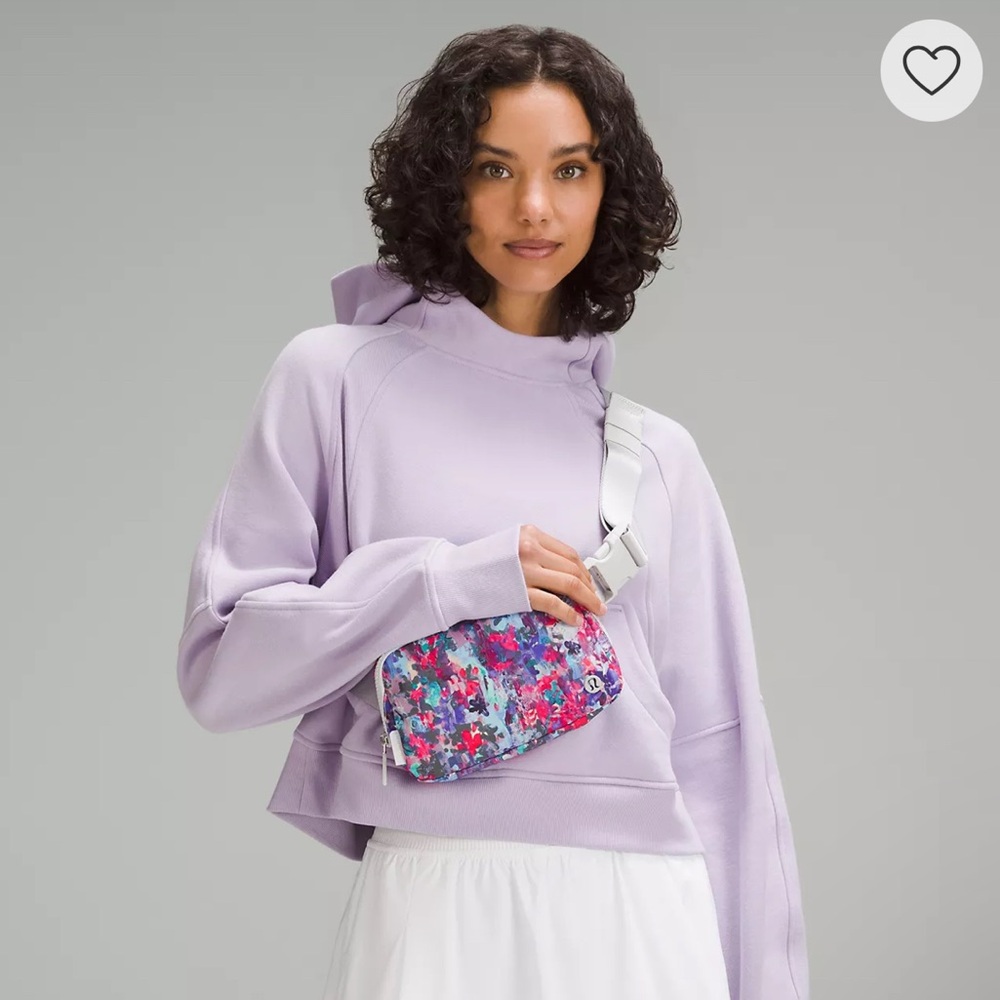 Lululemon Crossbody anywhere beltbag NWT